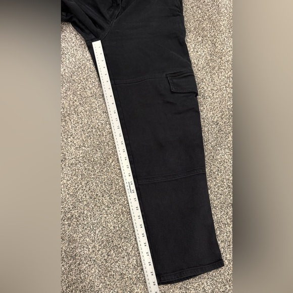 Wilfred Aritzia Black High-Waisted Contemporary Cargo Alternative Chic Vibes - Picture 12 of 13